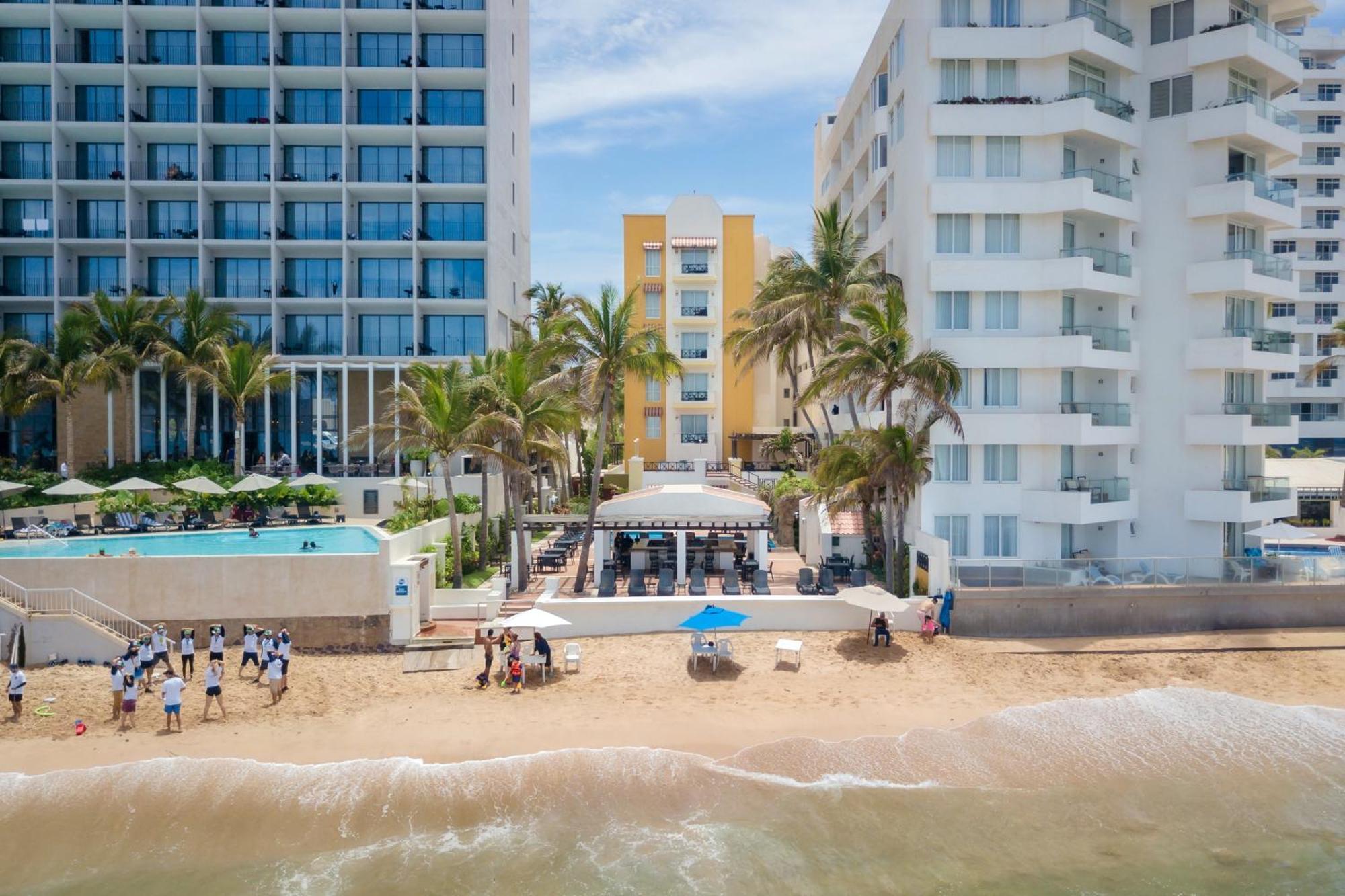 Best Western Hotel Posada Freeman Zona Dorada Mazatlán Extérieur photo