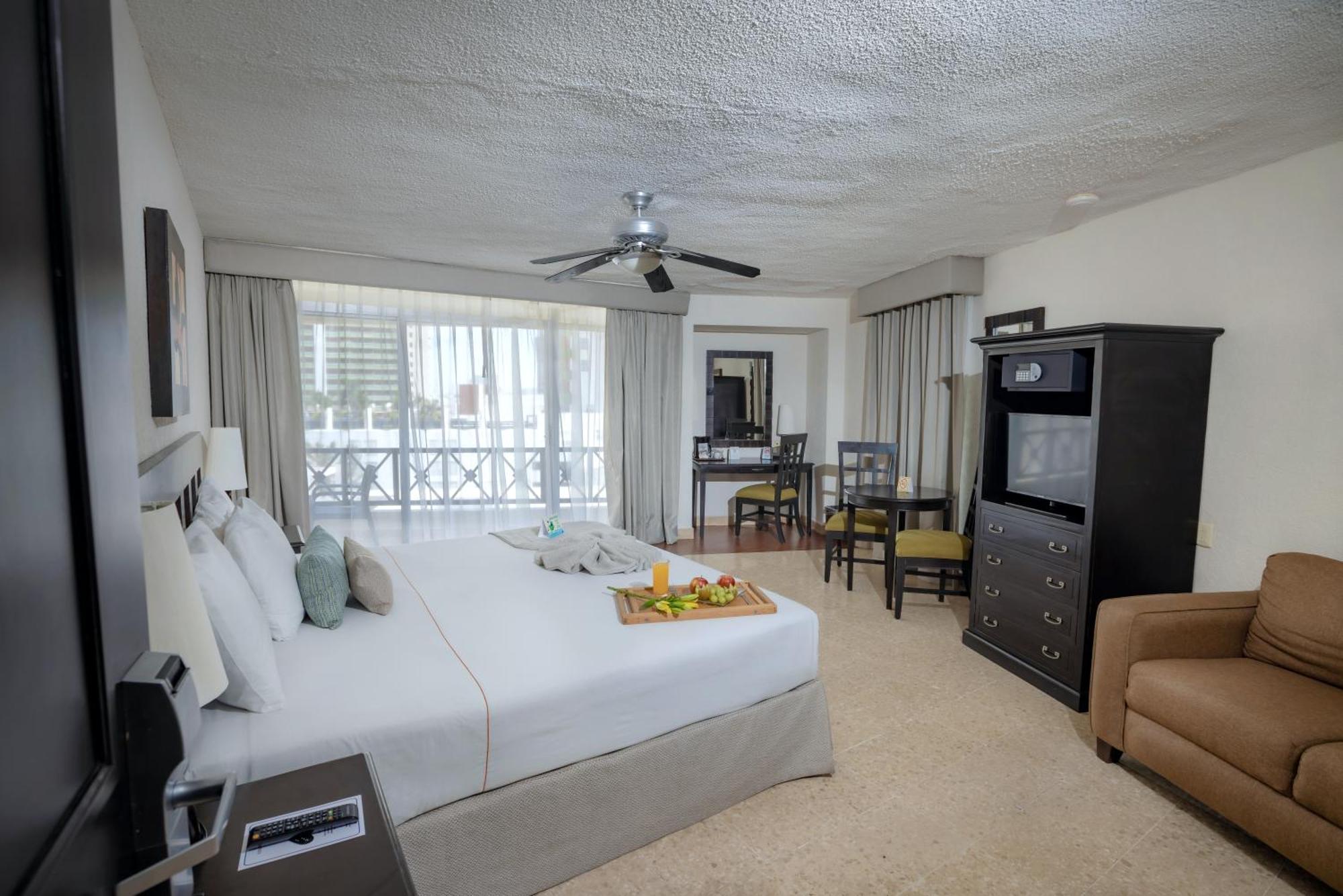 Best Western Hotel Posada Freeman Zona Dorada Mazatlán Extérieur photo