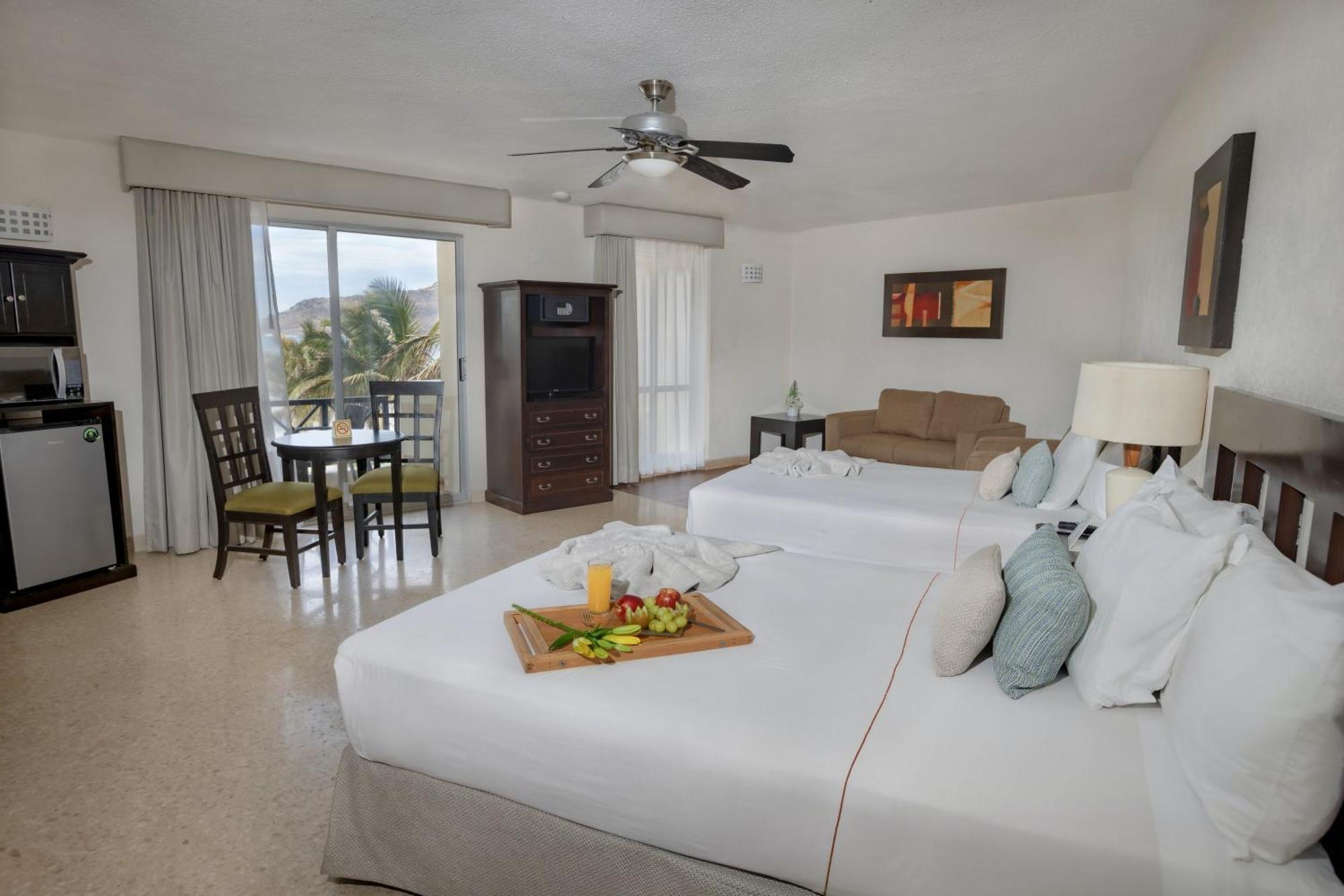 Best Western Hotel Posada Freeman Zona Dorada Mazatlán Extérieur photo