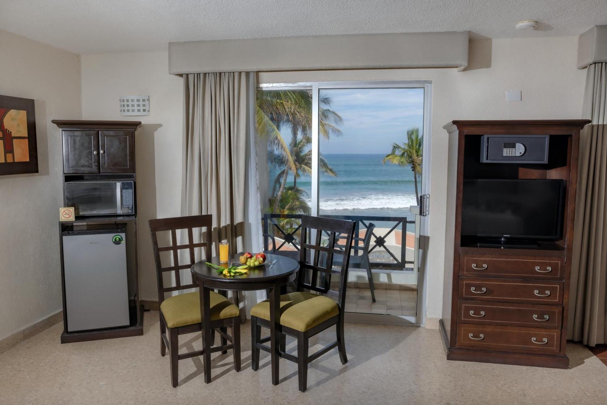 Best Western Hotel Posada Freeman Zona Dorada Mazatlán Extérieur photo