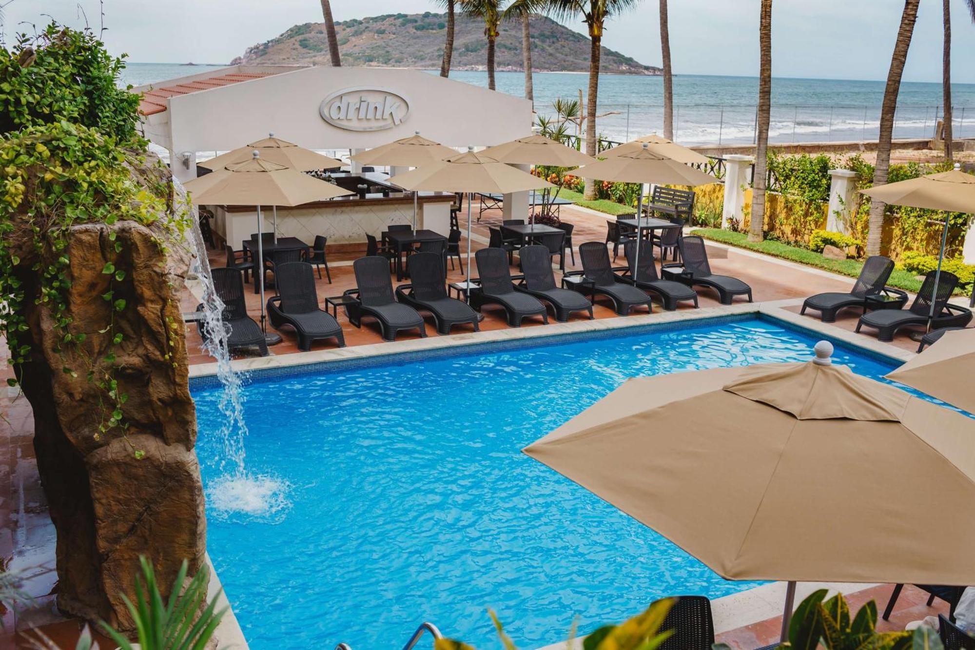 Best Western Hotel Posada Freeman Zona Dorada Mazatlán Extérieur photo