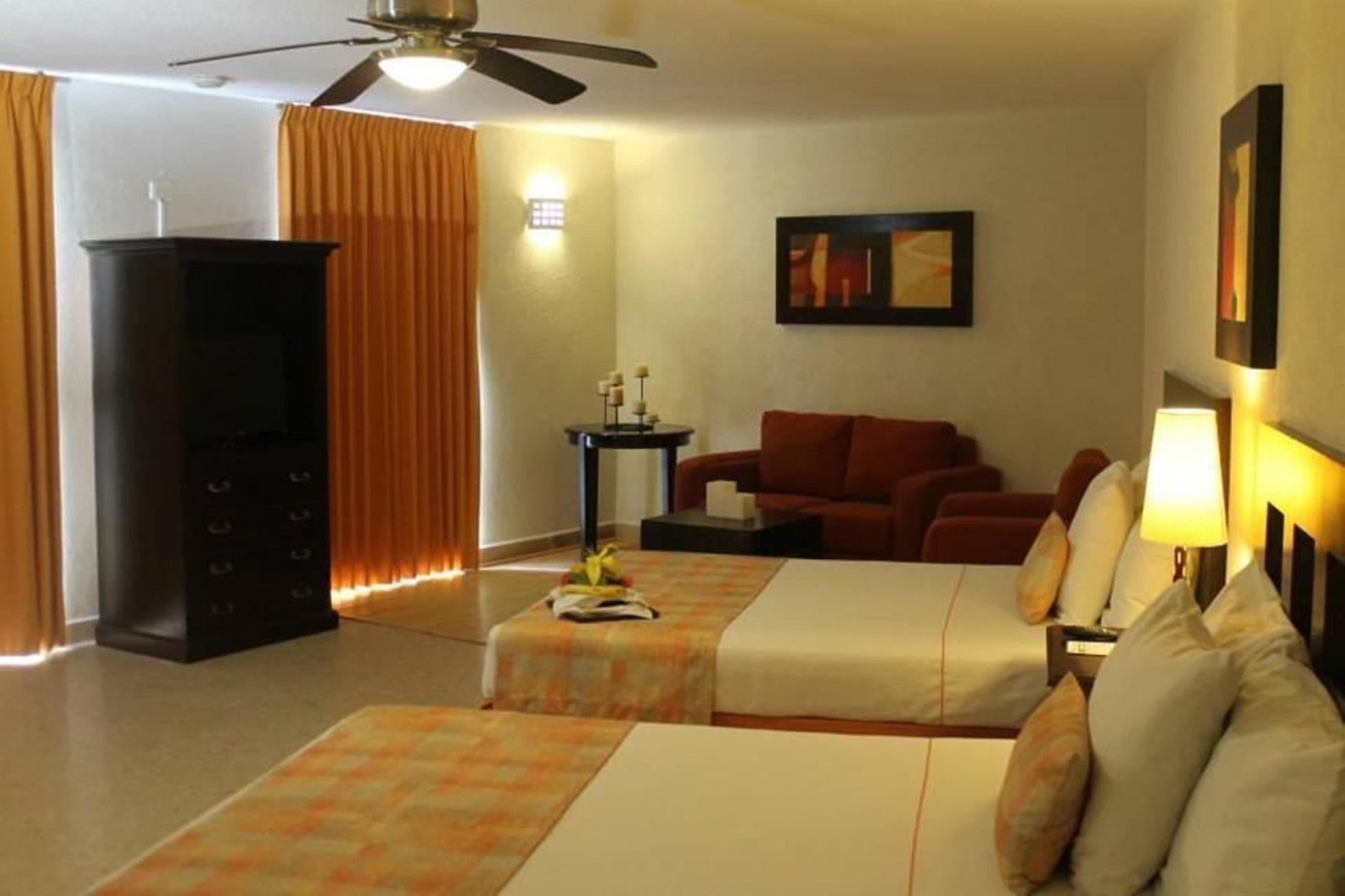 Best Western Hotel Posada Freeman Zona Dorada Mazatlán Extérieur photo