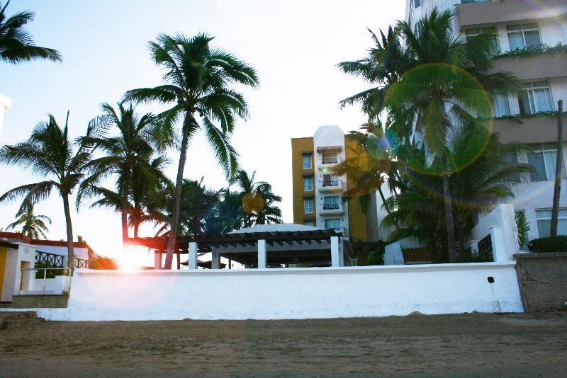 Best Western Hotel Posada Freeman Zona Dorada Mazatlán Extérieur photo